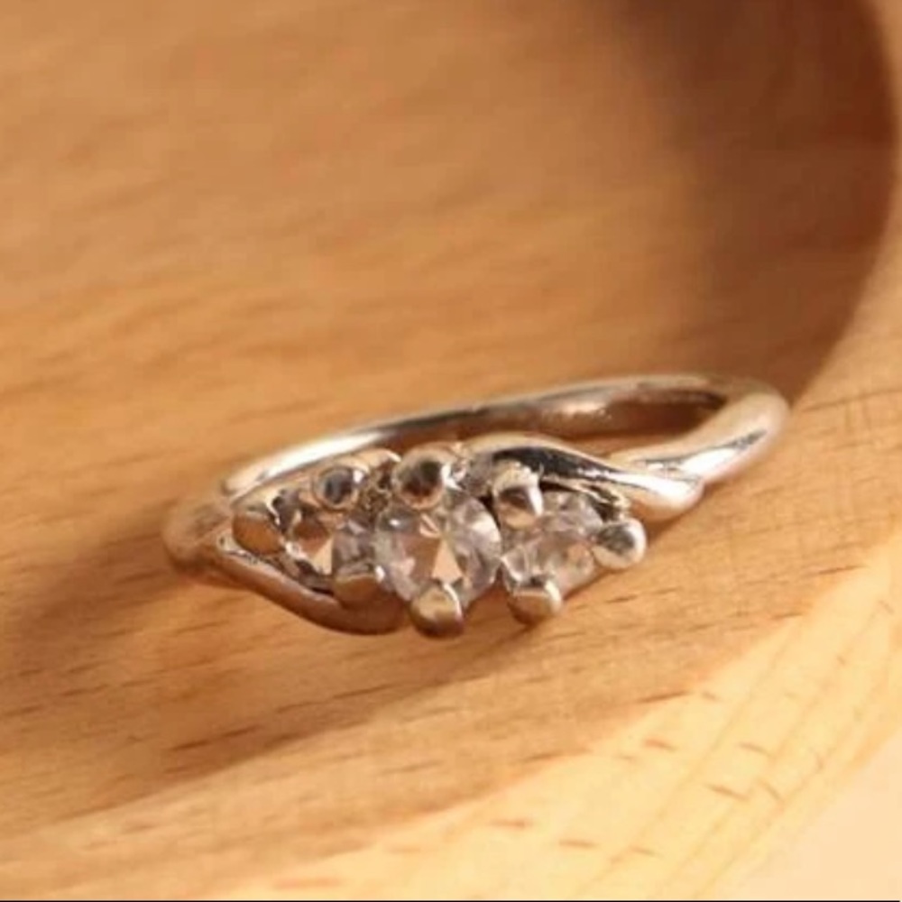 Gorgeous Silver Ring rated 5 stars! 🌟💎